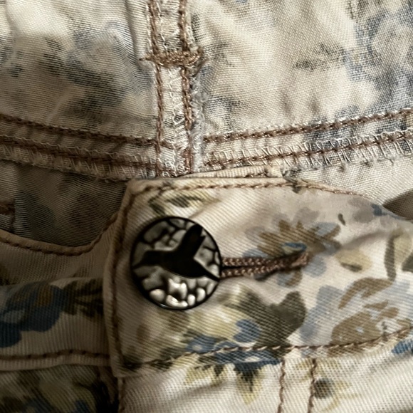 GRANE~FORAL SHORTS~7 - Picture 6 of 6